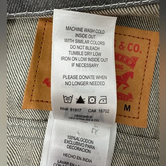 Levi's Big Boys' Classic Grey Denim Trucker Jacket Youth Medium 10-12 - Picture 9 of 11